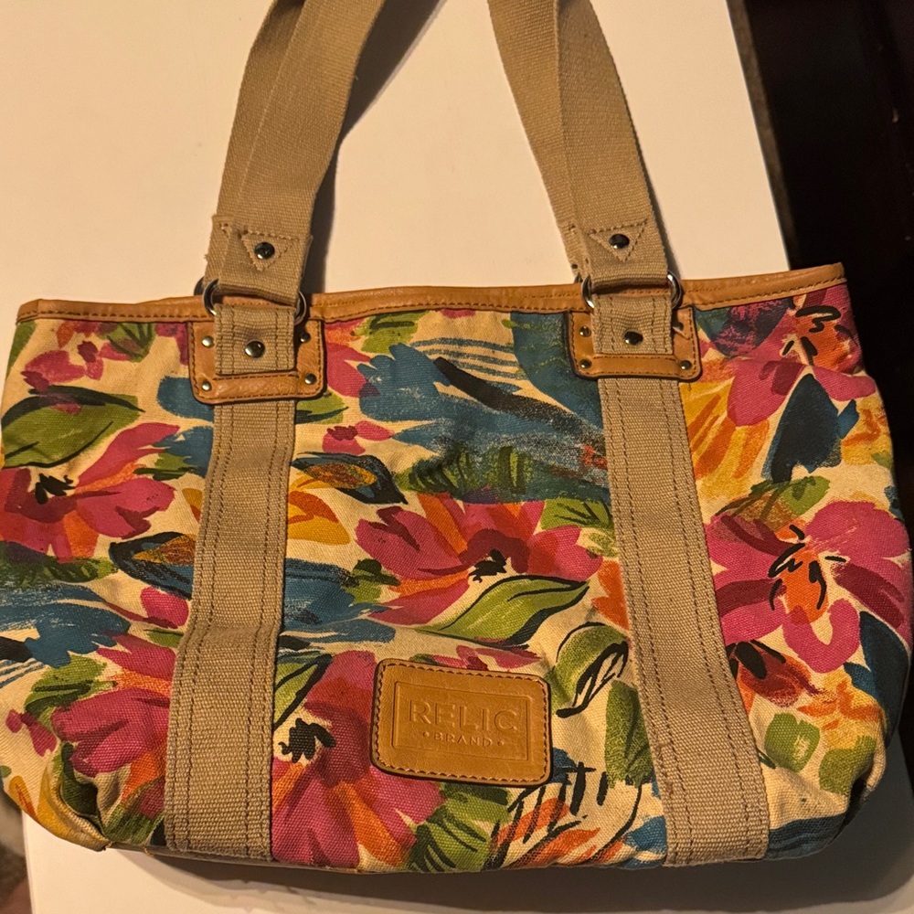 Relic Floral Canvas Tote Floral Print Tan multi color Beach Bag Vacation carryon